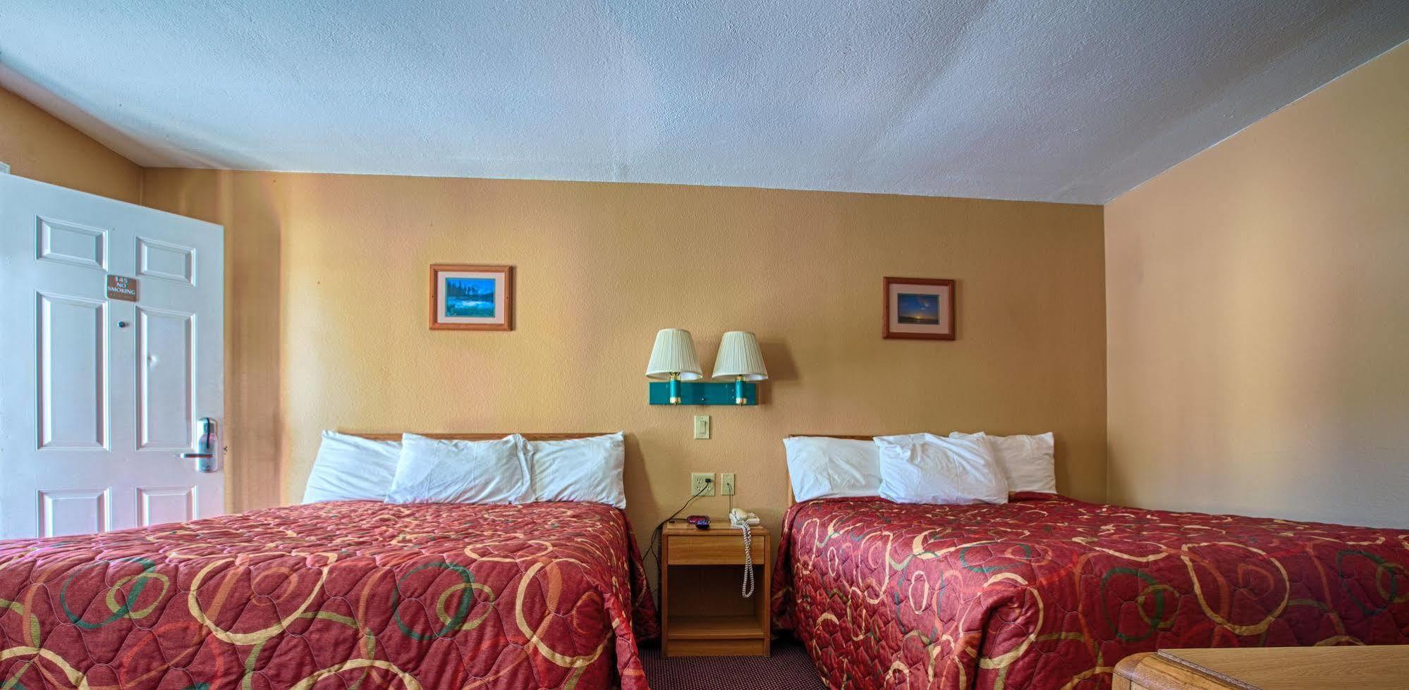 Shasta Pines Motel & Suites Burney Eksteriør bilde
